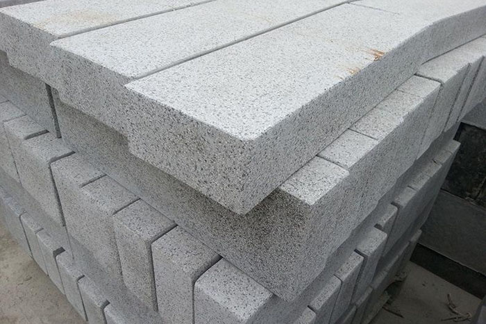 花崗巖路巖異形如何打磨呢?