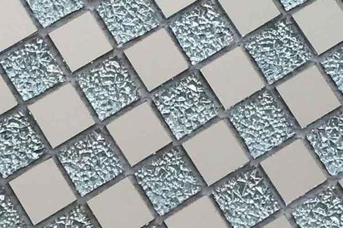 瓷磚鋪貼背膠能刷兩次嗎？有什么需要注意呢？