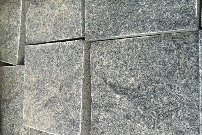 G654芝麻黑石材黃斑如何預(yù)防