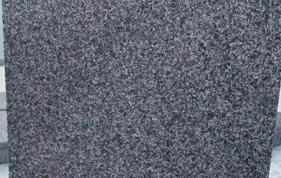 如何提高芝麻黑石材的光澤度呢?